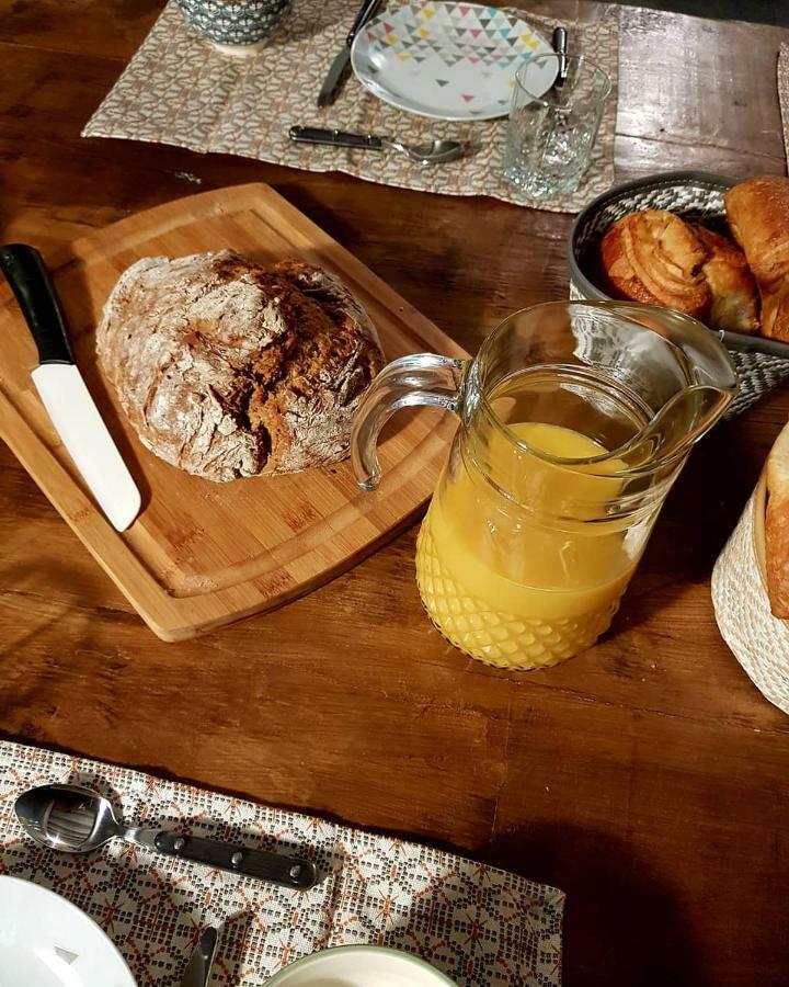 Peyo Et Foodie Escou Exteriér fotografie