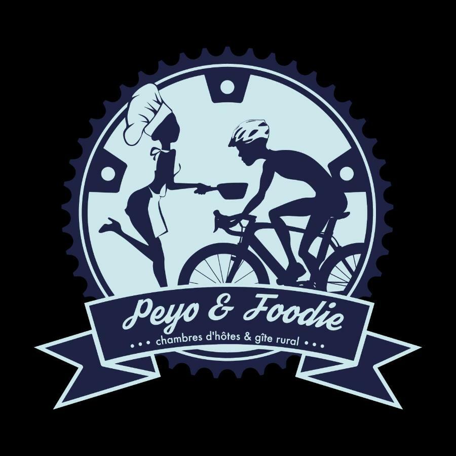 Peyo Et Foodie Escou Exteriér fotografie